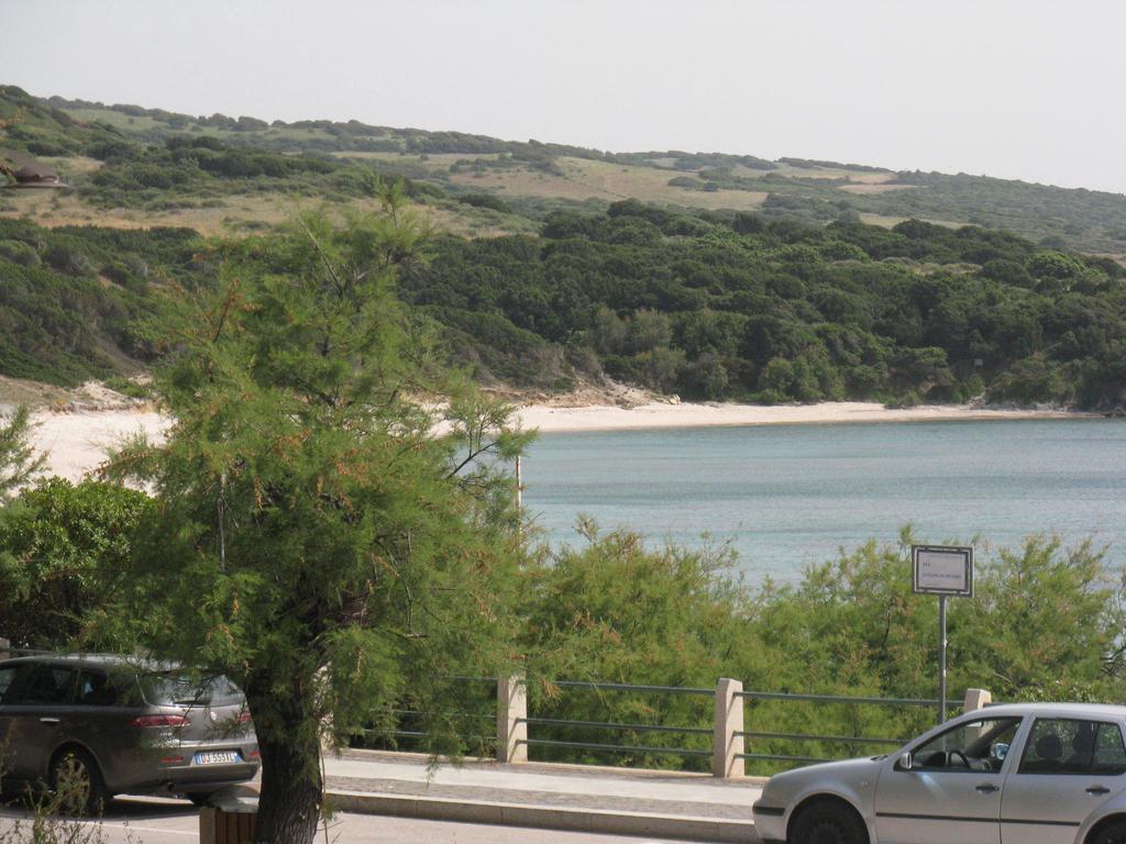 Borgo Spiaggia Vista Mare Isola Rossa Dış mekan fotoğraf