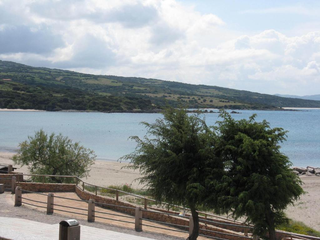 Borgo Spiaggia Vista Mare Isola Rossa Dış mekan fotoğraf