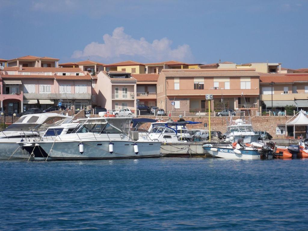 Borgo Spiaggia Vista Mare Isola Rossa Oda fotoğraf